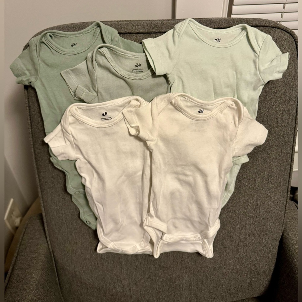 H&M baby onesie bundle